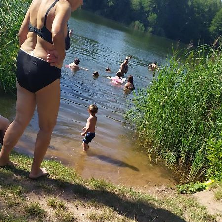 Apartmán Podkrovní apartmán v přírodě, vhodný k relaxaci i na služební cesty Cerna u Bohdance Exteriér fotografie